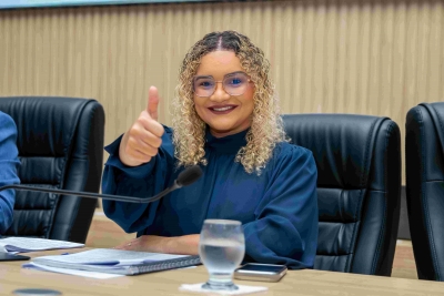 Erica Ribeiro propõe benefício de R$ 300 para famílias vulneráveis, pede construção de feira permanente no Cidade Jardim e cobra transparência na saúde