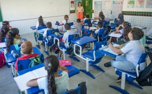 Vereadores requisitam medidas de segurança nas escolas e creches do município