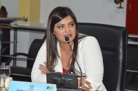 Vereadora Joelma sugere implantação de projeto que proíba queimadas e aplicação de multas para quem desrespeitar norma
