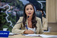 Graciele Brito propõe delegacia especializada contra maus-tratos a animais e solicita transparência na fila de espera para autistas