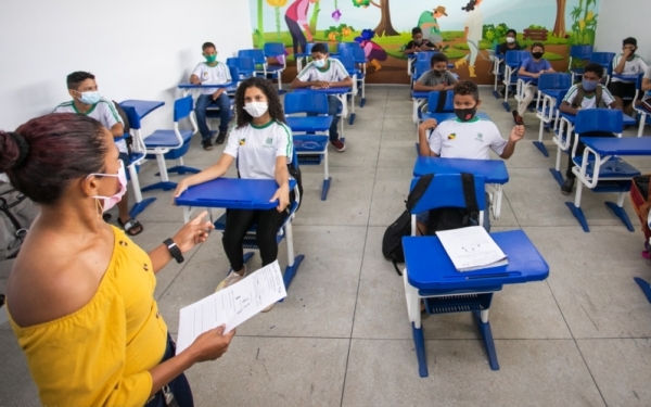 Câmara aprova lei que obriga escola a notificar ao Conselho Tutelar casos de alunos faltosos