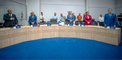 Vereadores de Parauapebas rejeitam projetos do Prefeito Aurélio Goiano que aumentavam taxas do transporte