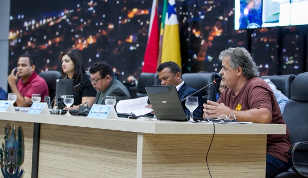 População apresenta sugestões à LDO em audiência pública