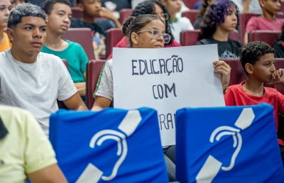 Legislativo aprova alteração em projeto sobre Escola Cívico-Militar que prevê parceria com órgãos de segurança