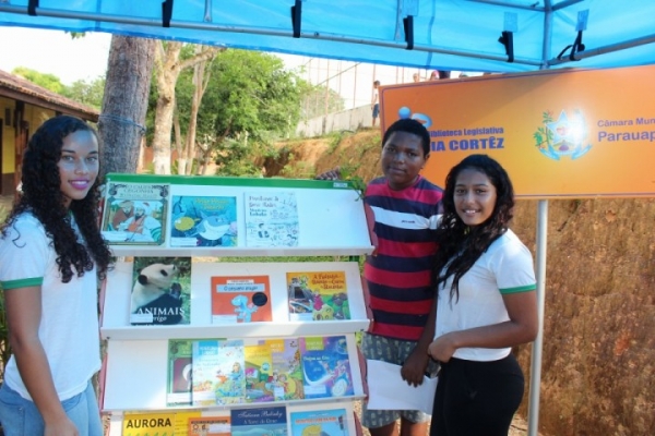 Biblioteca Legislativa realiza ação em escola da Vila Paulo Fonteles