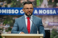 Léo Márcio propõe criação de Vara da Infância em Parauapebas e cobra pavimentação de vias dos bairros Cidade Jardim e Parque dos Carajás