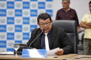 Vereador Zacarias sugere inclusão de nomes de operários nas placas inaugurais de obras