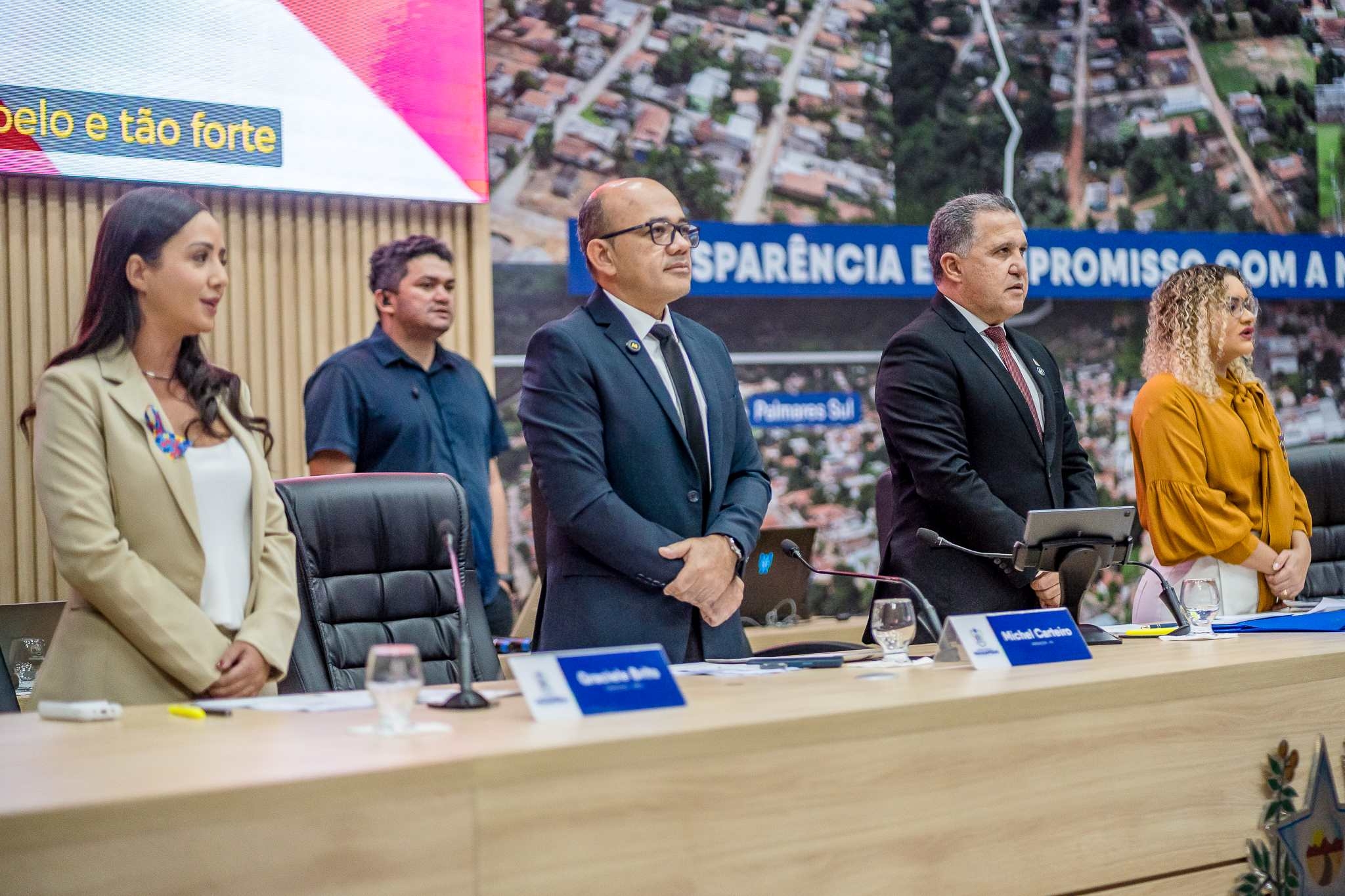 IVereadores aprovam alteração do Plano de Cargos e reajuste no valor do auxílio-uniforme para servidores do Legislativo
