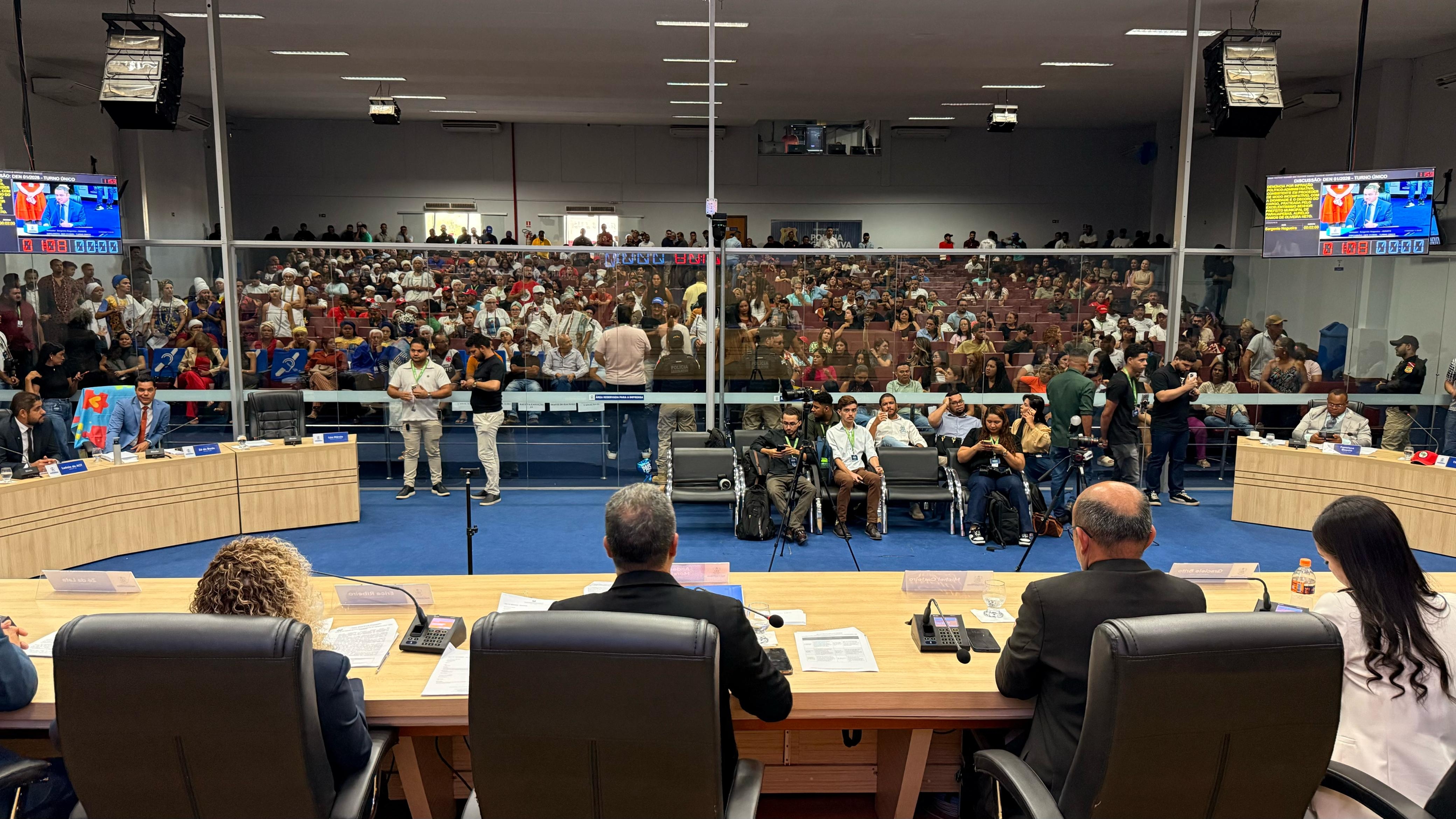 ICâmara recebe segunda denúncia contra prefeito por omissão em responder pedidos de informações