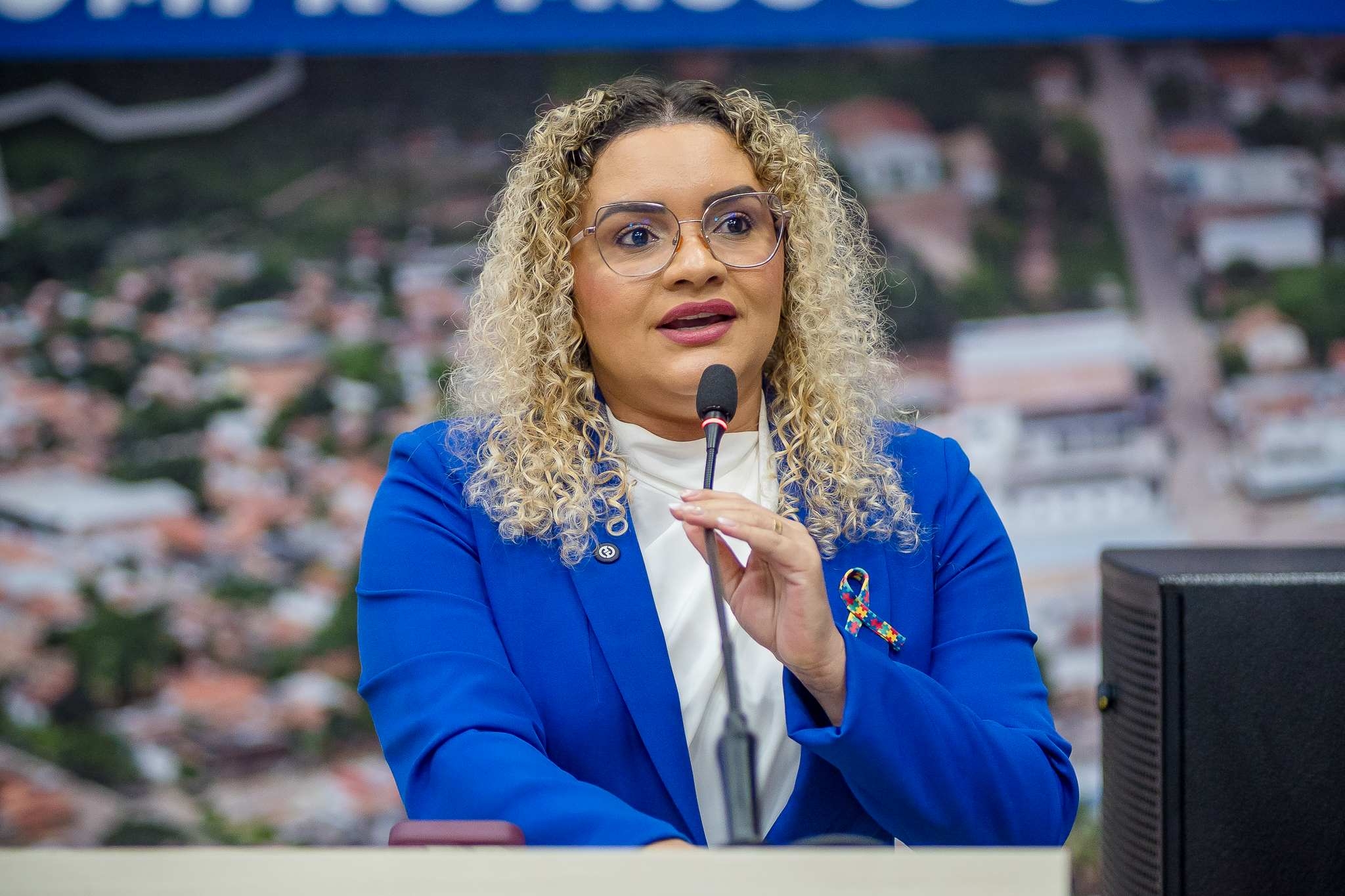 IErica Ribeiro cobra transparência na Secretaria da Mulher e obras estruturantes nos bairros Rio Verde e Nova Carajás