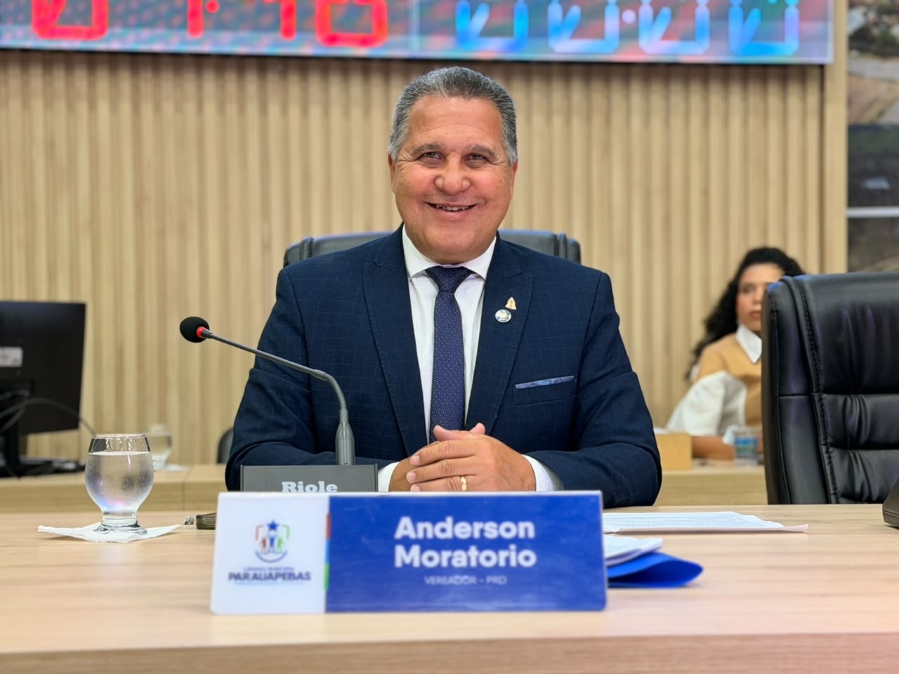 IAnderson Moratorio cobra informações sobre contrato para reformas de escolas de Parauapebas