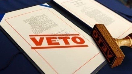 IVereadores derrubam veto do Executivo a projeto que prevê instalação obrigatória de câmeras em elevadores para coibir violência contra a mulher