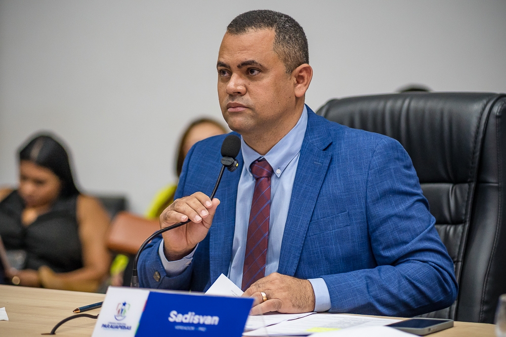 ISadisvan Pereira solicita limpeza urbana e manutenção da iluminação pública em Parauapebas