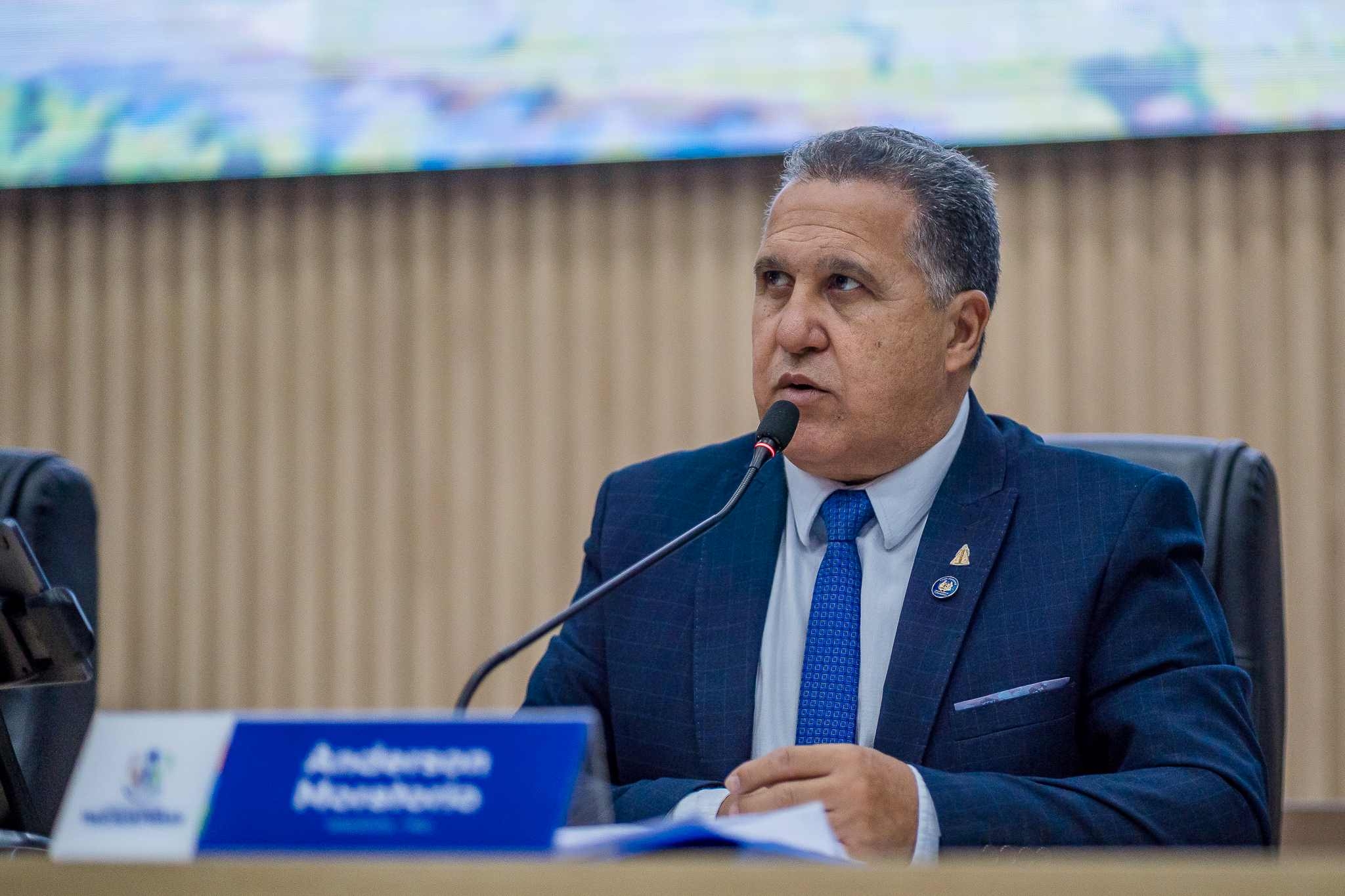 IAnderson Moratorio cobra ações contra retrocesso na educação e propõe política de combate às drogas em Parauapebas