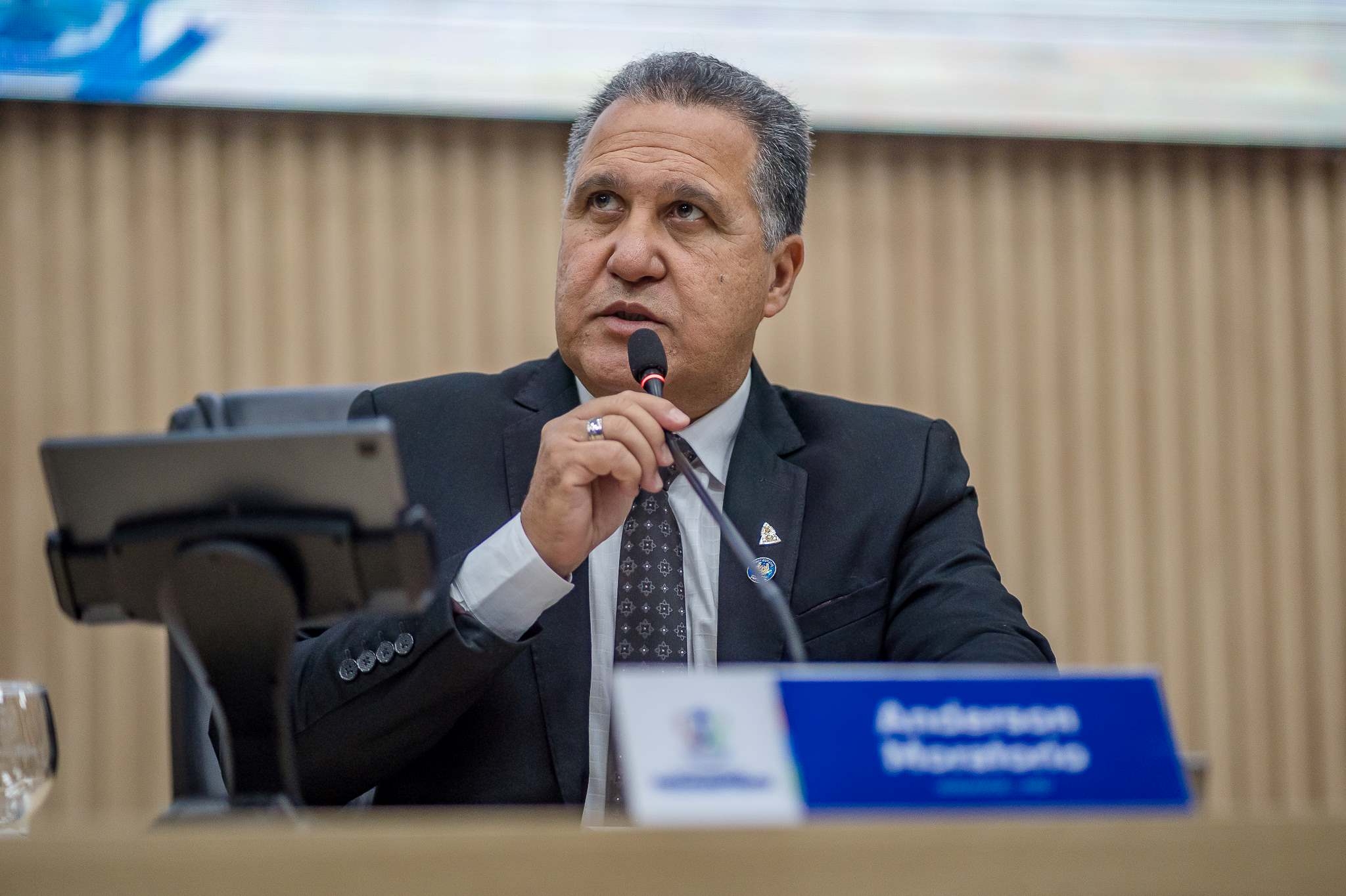 IAnderson Moratorio cobra transparência na Educação Especial e exige plano de trabalho para recuperação da malha viária de Parauapebas