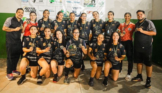 ICâmara aprova apoio a comerciantes contra a criminalidade e homenageia OAB, Senac e Clube Minério Handebol